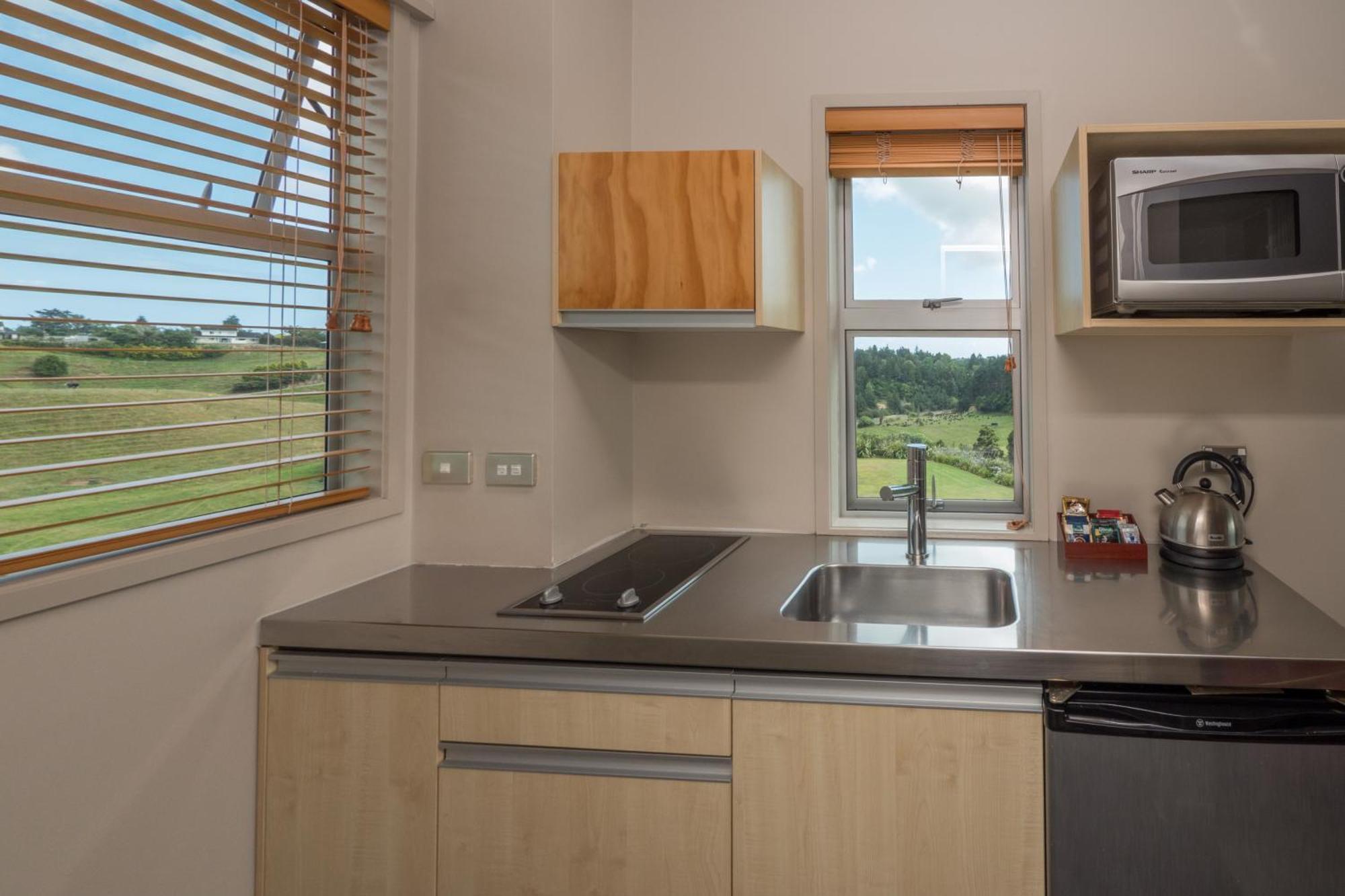 One Burgess Hill Aparthotel Ню Плимут Екстериор снимка